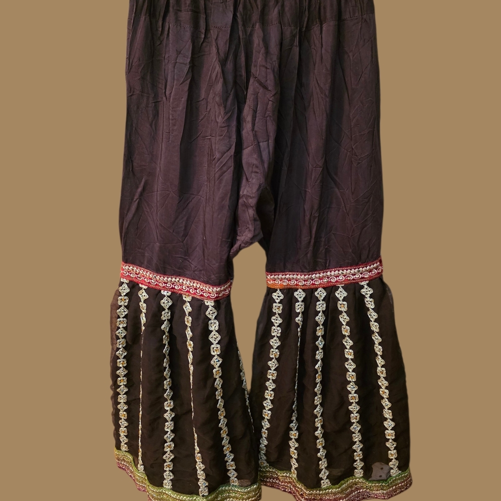 Embellished Dark Brown Boho Flared Pants..Size SMALL..pre'owned